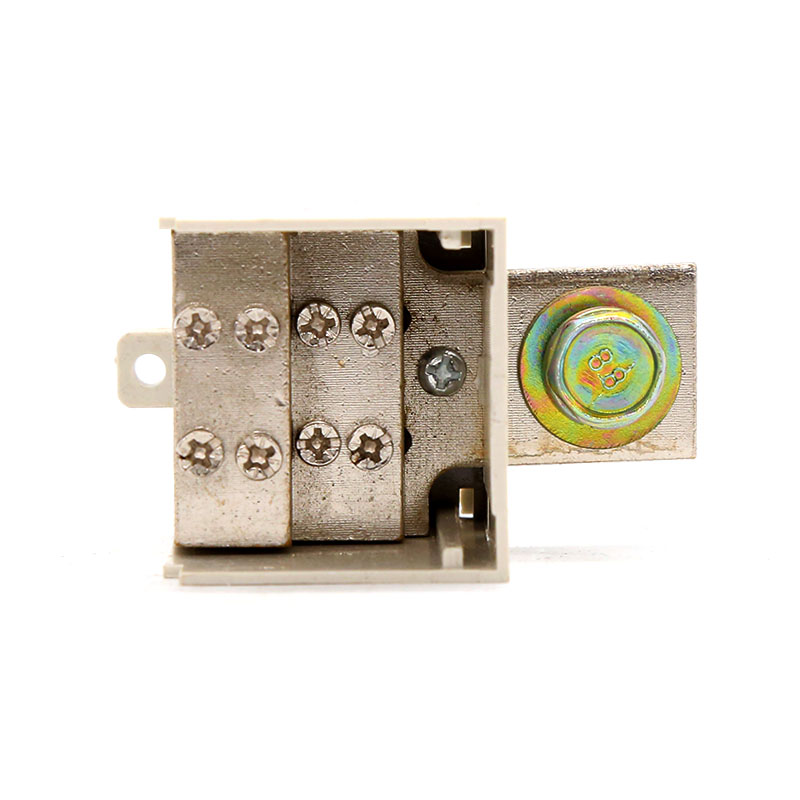 160537 空開NB25-70一進(jìn)四出